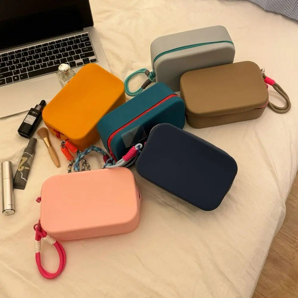 Spheregoods Large Capacity Silicone Zipper Bag