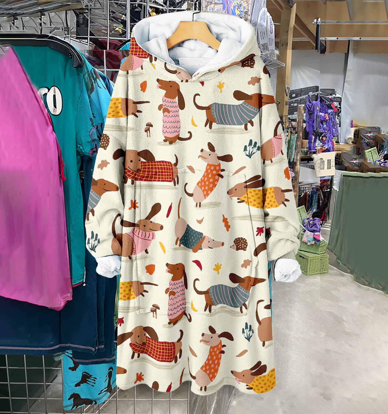 Spheregoods Huggie Blanket Sausage Pup