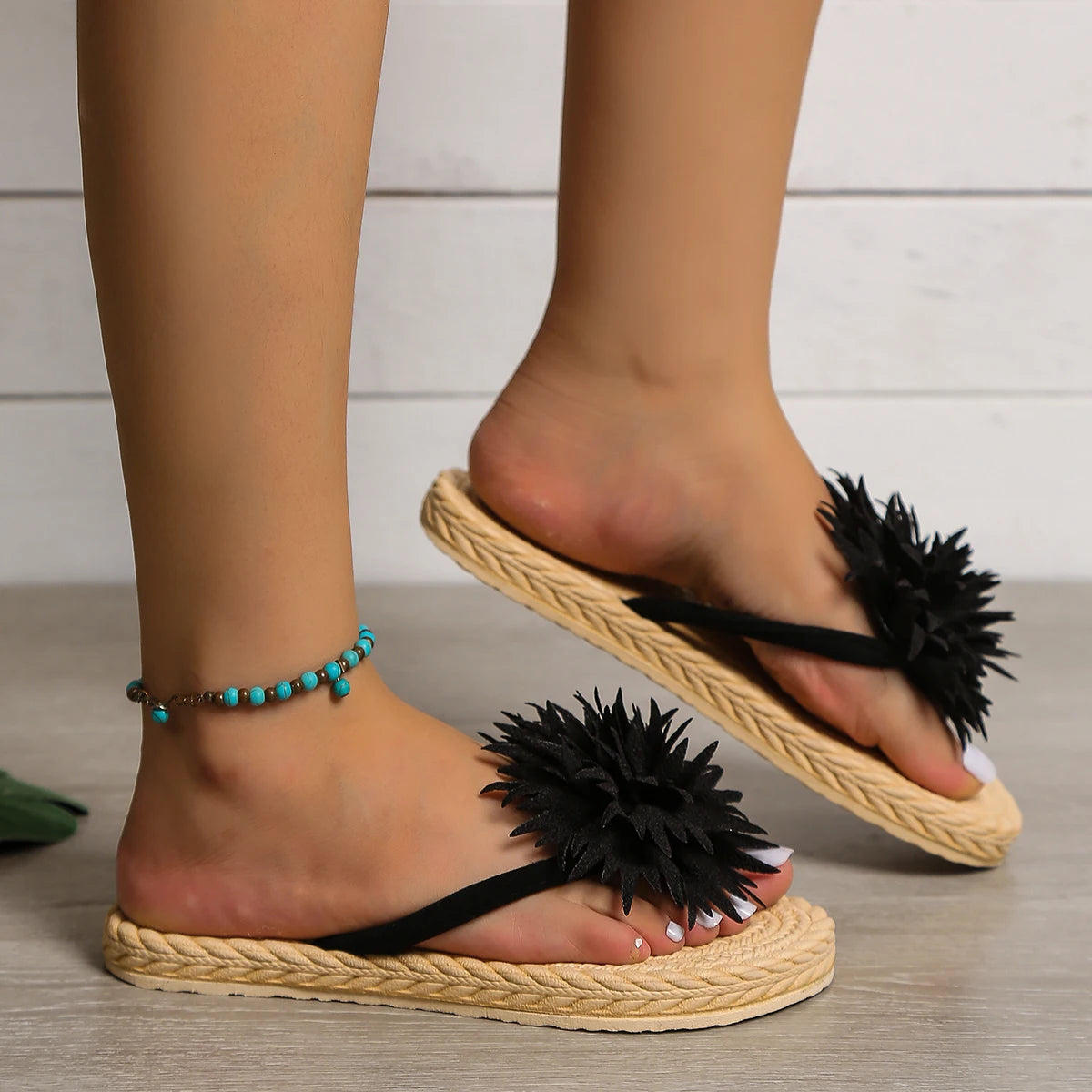 SphereGoods Black Flower Flat Flip-Flops
