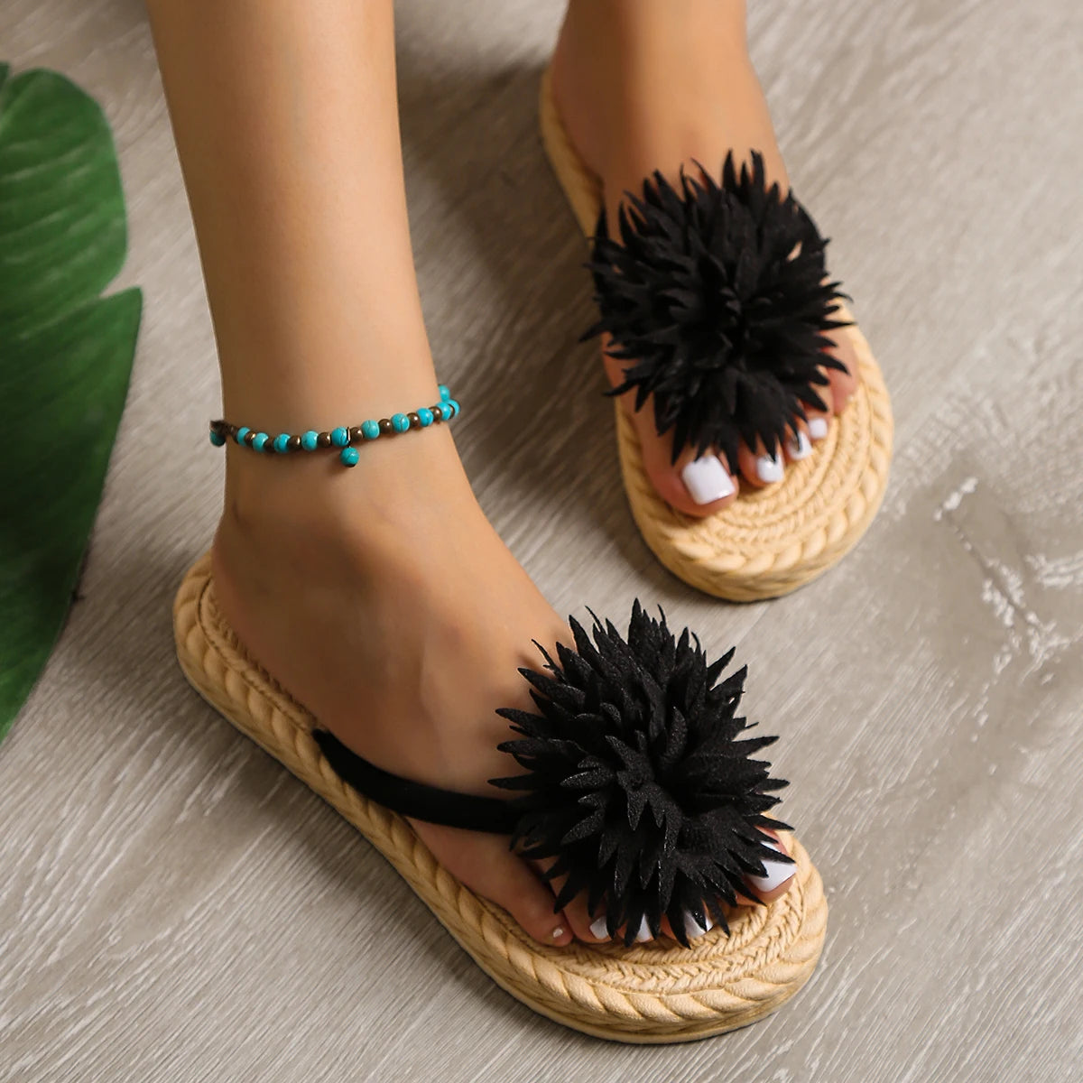SphereGoods Black Flower Flat Flip-Flops