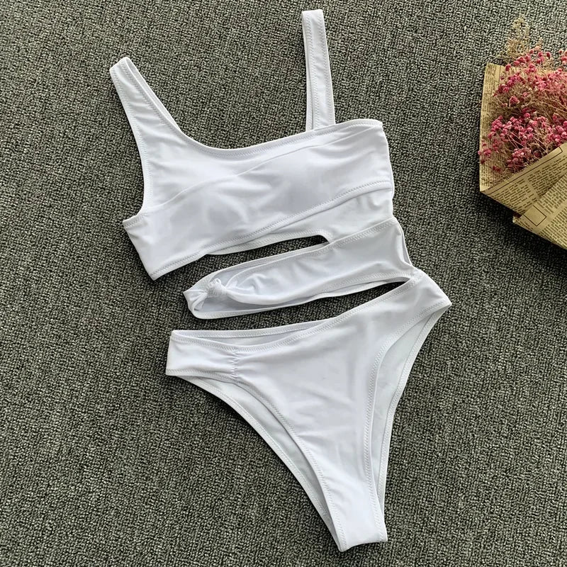 Sexy One-Shoulder Bikini Set – White Patchwork Swimsuit