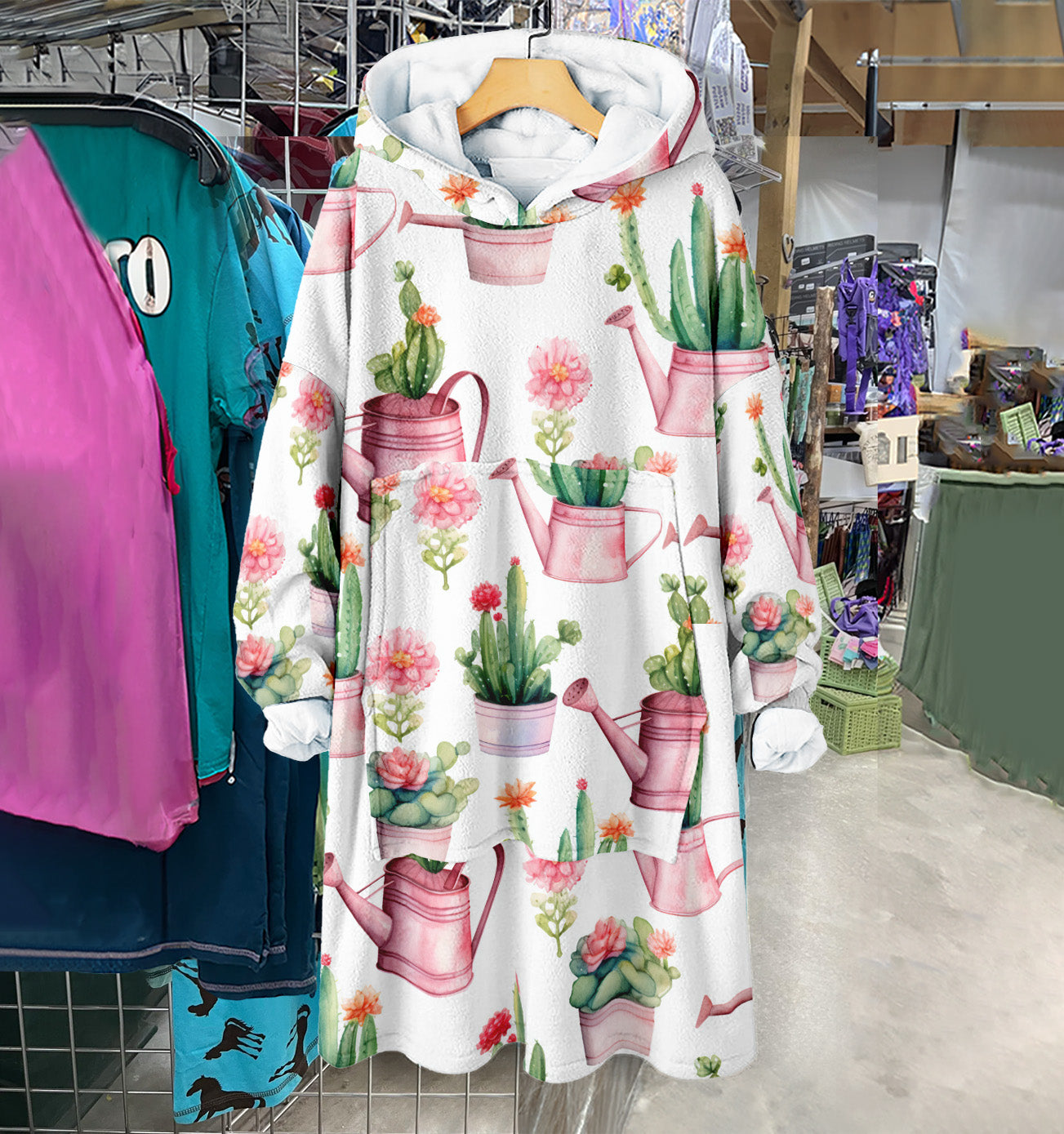 Spheregoods Huggie Blanket Cottagecore Cacti