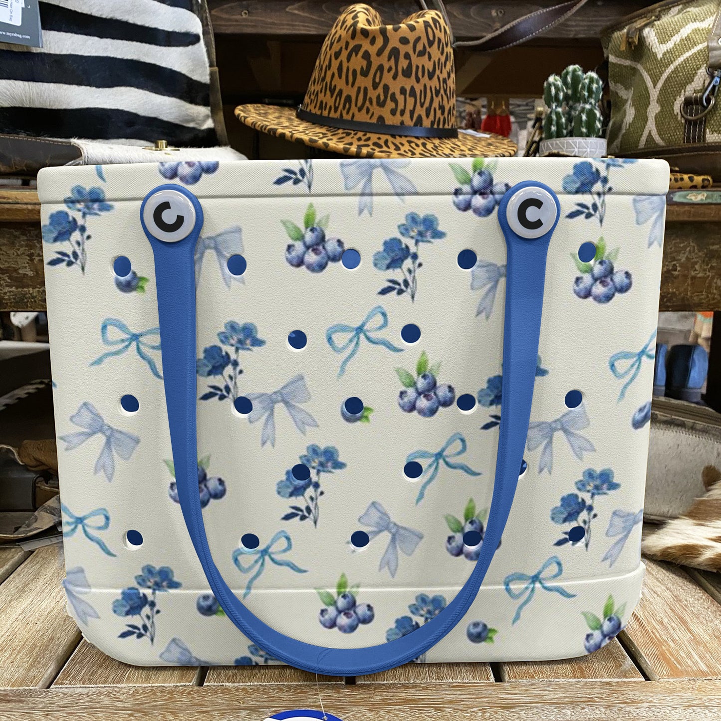 Spheregoods Cee™ Bag Bow and Berry